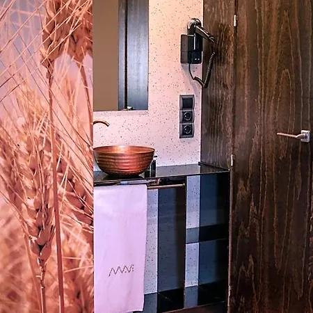 Y Estudios Dceres Hotel