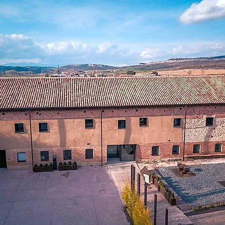 Y Estudios Dceres Hotel